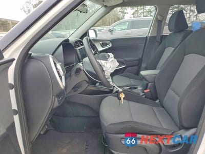 Zdjęcie 7 z 13 samochodu: 2023 KIA SOUL LX VIN:KNDJ23AU7P7894338 - miniatura