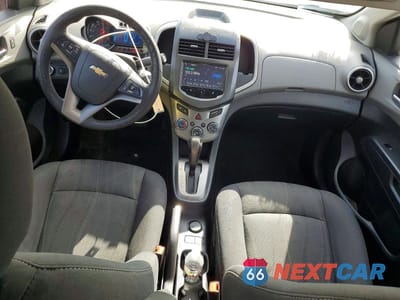 Zdjęcie 8 z 12 samochodu: 2016 CHEVROLET SONIC LT VIN:1G1JC5SH5G4184942 - miniatura