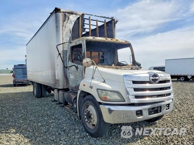 Czwarte zdjęcie samochodu z boku: 2013 HINO 338 BOX TRUCK VIN:5PVNV8JV1D4S53603 - miniatura