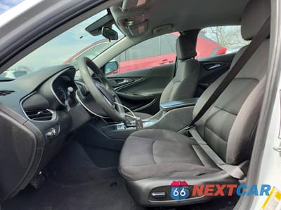 Zdjęcie 7 z 12 samochodu: 2023 CHEVROLET MALIBU LT VIN:1G1ZD5ST7PF183168 - miniatura