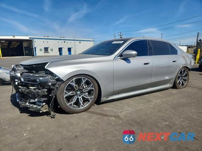 2025 BMW I7 EDRIVE50 WBY43EJ03SCU58460 - główne zdjęcie licytacji z USA - miniatura