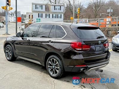 Drugie zdjęcie samochodu z przodu: 2017 BMW X5 SDRIVE35I VIN:5UXKR2C5XH0U18030 - miniatura