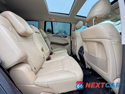Zdjęcie 6 z 11 samochodu: 2018 MERCEDES-BENZ GLS 450 4MATIC VIN:4JGDF6EE5JB124726 - miniatura