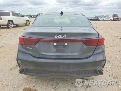 Zdjęcie 6 z 13 samochodu: 2024 KIA FORTE LXS VIN:3KPF24ADXRE799089 - miniatura