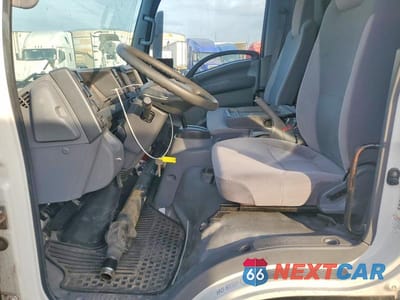 Zdjęcie 7 z 13 samochodu: 2017 ISUZU NPR HD DELIVERY TRUCK VIN:54DC4W1C7HS805664 - miniatura