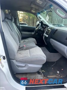 Piąte zdjęcie samochodu w środku: 2008 TOYOTA TUNDRA GRADE VIN:5TBBT54138S460528 - miniatura