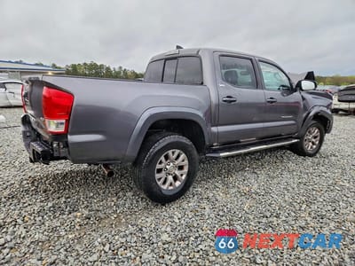 Trzecie zdjęcie samochodu z tyłu: 2017 TOYOTA TACOMA SR5 V6 VIN:5TFAZ5CN5HX023419 - miniatura