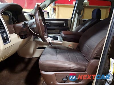 Zdjęcie 7 z 12 samochodu: 2017 RAM 1500 SLT VIN:3C6RR7LT5HG709520 - miniatura