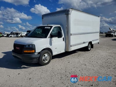 2020 GMC SAVANA BOX TRUCK 7GZ37TCG0LN003400 - główne zdjęcie licytacji z USA - miniatura
