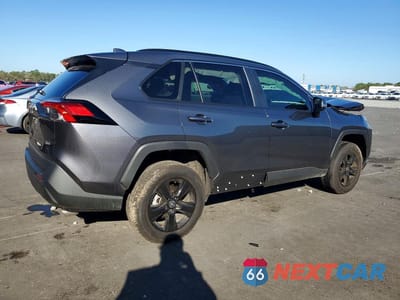 Trzecie zdjęcie samochodu z tyłu: 2025 TOYOTA RAV4 XLE VIN:2T3W1RFV5SC361626 - miniatura