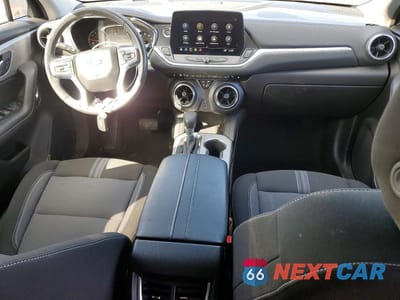 Zdjęcie 8 z 12 samochodu: 2024 CHEVROLET BLAZER 2LT VIN:3GNKBCR48RS205556 - miniatura
