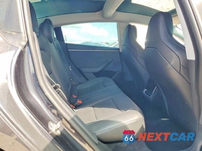 Zdjęcie 10 z 12 samochodu: 2024 TESLA MODEL 3 VIN:5YJ3E1ET4RF782759 - miniatura