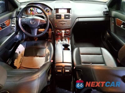 Zdjęcie 8 z 12 samochodu: 2011 MERCEDES-BENZ C 300 4MATIC VIN:WDDGF8BB4BR149025 - miniatura