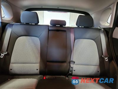 Zdjęcie 10 z 13 samochodu: 2019 HYUNDAI KONA SE VIN:KM8K12AA8KU375943 - miniatura