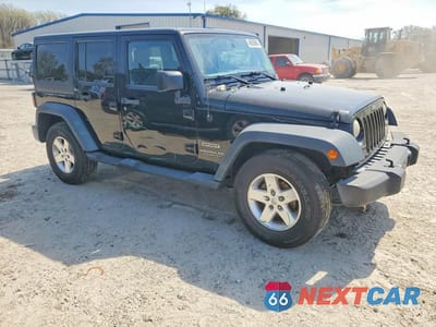 Czwarte zdjęcie samochodu z boku: 2014 JEEP WRANGLER UNLIMITED SPORT VIN:1C4BJWDG2EL309913 - miniatura
