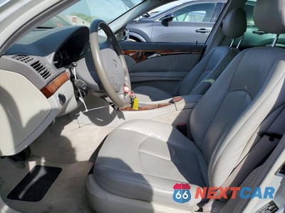 Zdjęcie 7 z 12 samochodu: 2003 MERCEDES-BENZ E 320 VIN:WDBUF65J23A153285 - miniatura