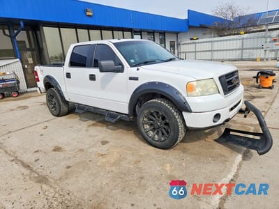 Czwarte zdjęcie samochodu z boku: 2006 FORD F150 SUPERCREW VIN:1FTPW14V76KD96806 - miniatura