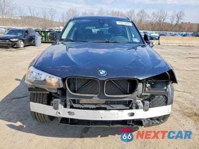 Piąte zdjęcie samochodu w środku: 2017 BMW X3 XDRIVE28I VIN:5UXWX9C54H0T06694 - miniatura