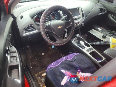 Zdjęcie 8 z 12 samochodu: 2017 CHEVROLET CRUZE LS VIN:1G1BC5SM3H7122439 - miniatura