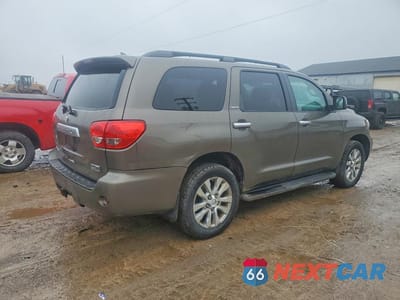 Trzecie zdjęcie samochodu z tyłu: 2010 TOYOTA SEQUOIA LIMITED VIN:5TDJY5G1XAS038052 - miniatura