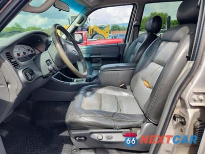 Zdjęcie 7 z 13 samochodu: 2005 FORD EXPLORER SPORT TRAC VIN:1FMZU67K35UB78244 - miniatura