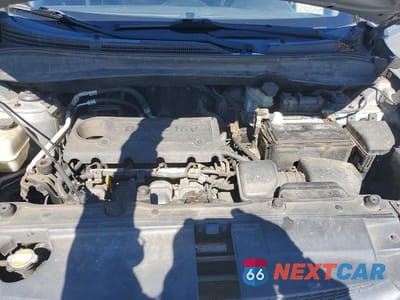 Zdjęcie 11 z 12 samochodu: 2010 HYUNDAI TUCSON GLS VIN:KM8JU3AC3AU071041 - miniatura