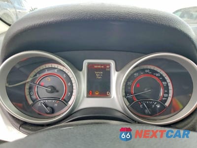 Zdjęcie 9 z 12 samochodu: 2016 DODGE JOURNEY SE VIN:3C4PDCABXGT128201 - miniatura