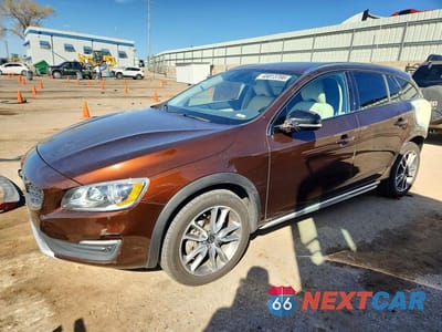 2018 VOLVO V60 CROSS COUNTRY PREMIER YV440MWK1J2049003 - główne zdjęcie licytacji z USA - miniatura