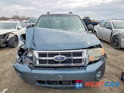 Piąte zdjęcie samochodu w środku: 2011 FORD ESCAPE XLT VIN:1FMCU0D71BKA32080 - miniatura