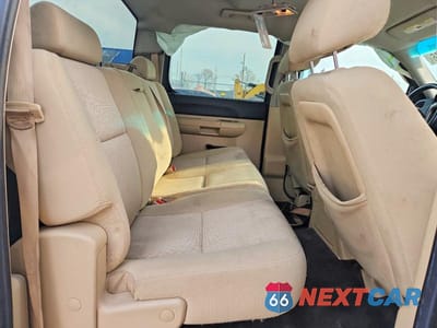 Zdjęcie 10 z 12 samochodu: 2010 CHEVROLET SILVERADO K1500 LT VIN:3GCRKSE30AG235558 - miniatura