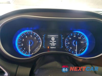 Zdjęcie 9 z 12 samochodu: 2018 CHRYSLER PACIFICA TOURING L VIN:2C4RC1BG4JR110829 - miniatura