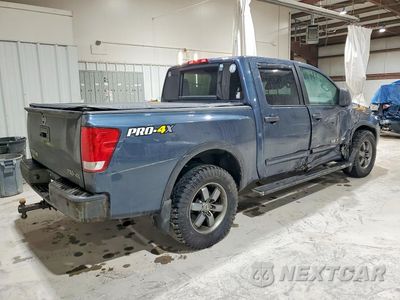 Trzecie zdjęcie samochodu z tyłu: 2014 NISSAN TITAN SV VIN:1N6AA0EC9EN512626 - miniatura