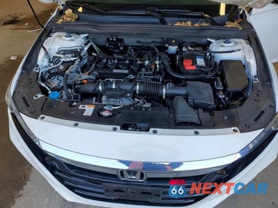 Zdjęcie 11 z 13 samochodu: 2018 HONDA ACCORD LX VIN:1HGCV1F14JA162506 - miniatura