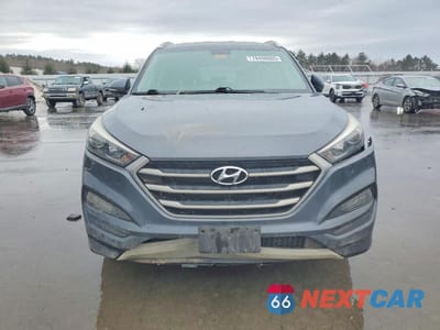 Piąte zdjęcie samochodu w środku: 2017 HYUNDAI TUCSON SPORT VIN:KM8J3CA29HU267814 - miniatura