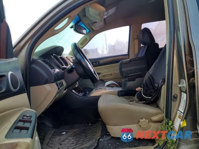 Zdjęcie 7 z 12 samochodu: 2012 TOYOTA TACOMA BASE VIN:5TFJX4CN0CX013860 - miniatura