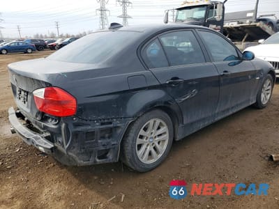 Trzecie zdjęcie samochodu z tyłu: 2007 BMW 328 I VIN:WBAVA33537KX73858 - miniatura