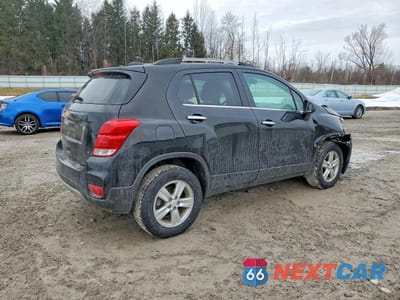 Trzecie zdjęcie samochodu z tyłu: 2019 CHEVROLET TRAX 1LT VIN:KL7CJPSB6KB879137 - miniatura