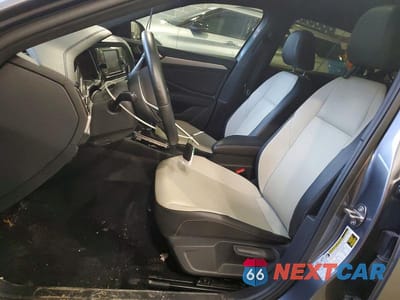Zdjęcie 7 z 11 samochodu: 2019 VOLKSWAGEN JETTA S VIN:3VWC57BU3KM080124 - miniatura