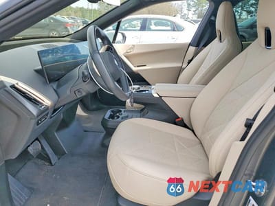 Zdjęcie 7 z 13 samochodu: 2025 BMW IX XDRIVE50 VIN:WB523CF09SCT29558 - miniatura