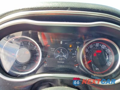 Zdjęcie 9 z 13 samochodu: 2018 DODGE CHALLENGER SXT VIN:2C3CDZAGXJH110881 - miniatura