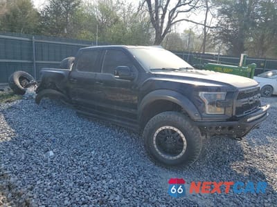 Czwarte zdjęcie samochodu z boku: 2018 FORD F150 RAPTOR VIN:1FTFW1RG1JFA65548 - miniatura