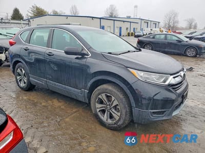 Czwarte zdjęcie samochodu z boku: 2018 HONDA CR-V LX VIN:2HKRW6H34JH211116 - miniatura