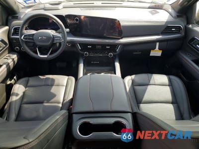 Zdjęcie 8 z 13 samochodu: 2026 CHEVROLET SUBURBAN VIN:1GNS5EKD2TR113172 - miniatura