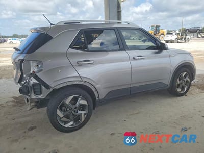 Trzecie zdjęcie samochodu z tyłu: 2025 HYUNDAI VENUE SEL VIN:KMHRC8A34SU368131 - miniatura