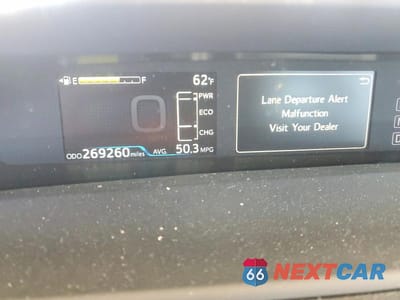 Zdjęcie 9 z 12 samochodu: 2017 TOYOTA PRIUS TWO VIN:JTDKBRFUXH3578828 - miniatura