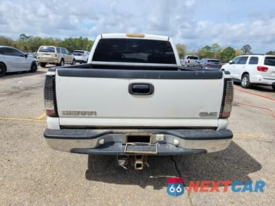 Zdjęcie 6 z 12 samochodu: 2006 GMC NEW SIERRA C1500 VIN:2GTEC13Z461343064 - miniatura