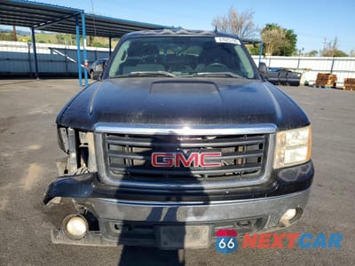 Piąte zdjęcie samochodu w środku: 2007 GMC NEW SIERRA C1500 VIN:2GTEC19C671597427 - miniatura