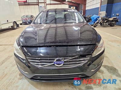 Piąte zdjęcie samochodu w środku: 2015 VOLVO S60 PREMIER VIN:YV126MFK8F2364472 - miniatura