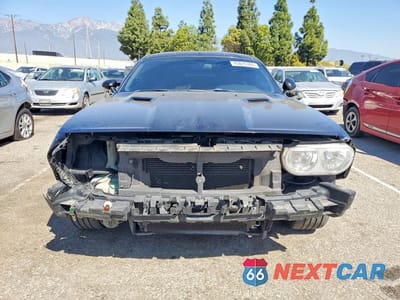 Piąte zdjęcie samochodu w środku: 2013 DODGE CHALLENGER SXT VIN:2C3CDYAG6DH607764 - miniatura