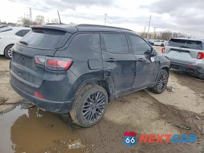 Trzecie zdjęcie samochodu z tyłu: 2022 JEEP COMPASS LIMITED VIN:3C4NJDCB2NT172340 - miniatura